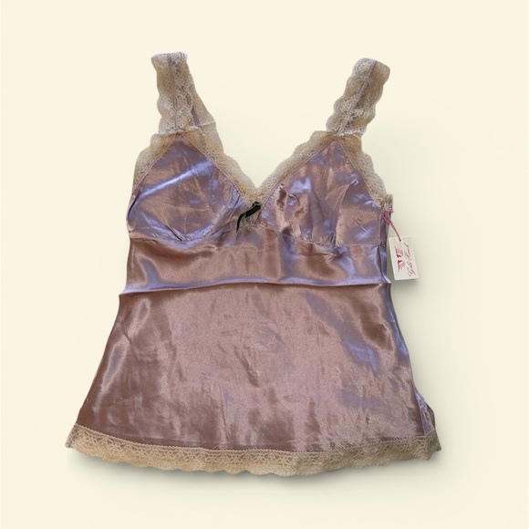 Gold Hawk Other - Gold Hawk Mauve Lace Trim Silk Camisole